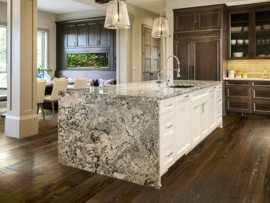 Johnson Hardwood English Pub Whiskey – maple engineered hardwood room scene