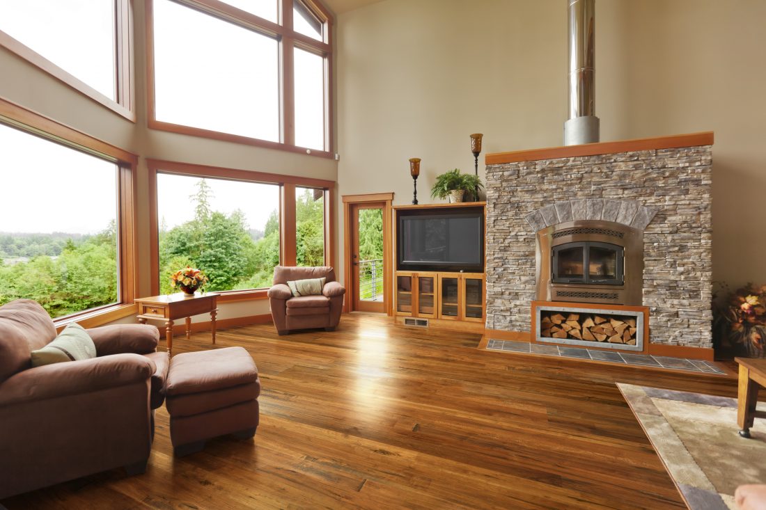 Johnson Hardwood English Pub Amber Ale – maple engineered hardwood room scene