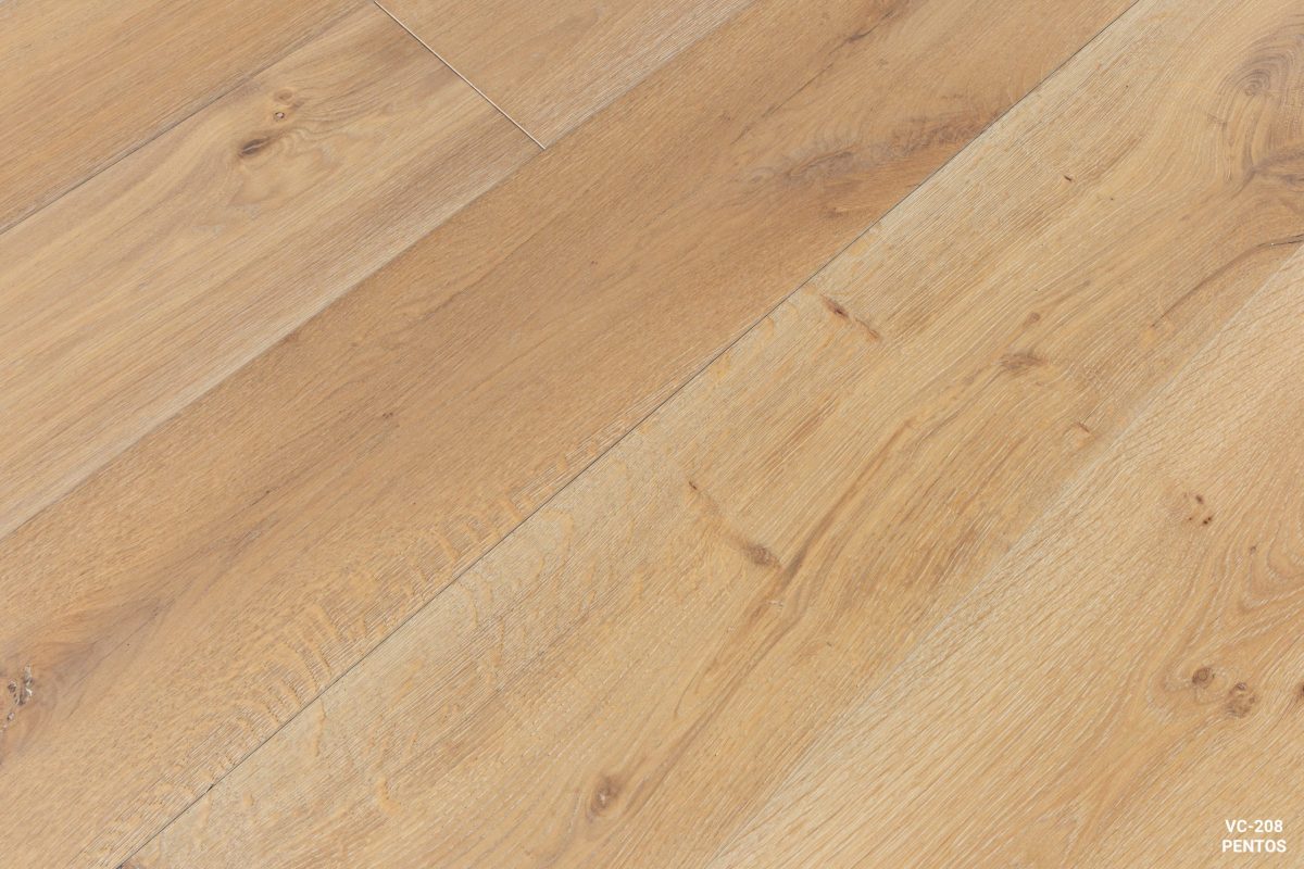 Vellichor Throne Pentos wire-brushed European oak plank swatch