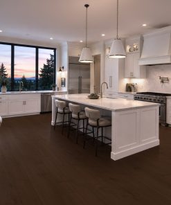 Hennessy Standard Sable – room scene